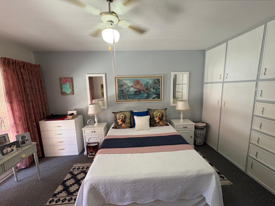 2 Bedroom Property for Sale in Sandania Free State